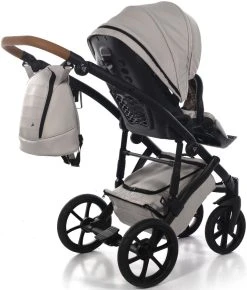 Tako Space Beige Kinderwagen Incl. Tas 02 -KinderReisWereldNederland Tako Space Beige Kinderwagen incl. Tas 02 17