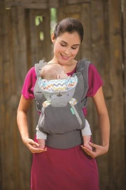 Infantino Cuddle Up Ergonomic Hoodie Draagzak BK-05331 -KinderReisWereldNederland infantino cuddle up hoodie carrier bk05331 3