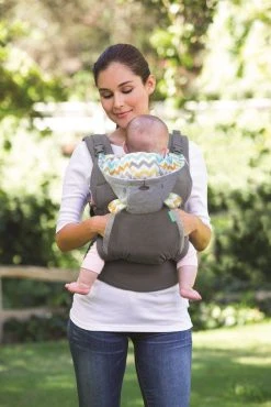 Infantino Cuddle Up Ergonomic Hoodie Draagzak BK-05331 -KinderReisWereldNederland infantino cuddle up hoodie carrier bk05331 4