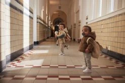 Jollein Boucle Naturel Rugtasje 057-591-66060 -KinderReisWereldNederland jollein boucle rugtasje 2