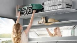 Kinderkraft Indy 2 Calm Beige Wandelwagen KSINDY00BEG0000 -KinderReisWereldNederland kinderkraft indy 2 wandelwagen sfeerfoto 2 2