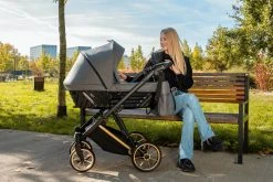 Kunert Ivento Premium Gold Deep Black 2-in-1 Kinderwagen IVE-12-GOLD 34 Kunert Ivento Premium Gold Deep Black 2-in-1 Kinderwagen IVE-12-GOLD -KinderReisWereldNederland kunert ivento premium gold caramel macchiato 2 in 1 kinderwagen ive 10 gold 7