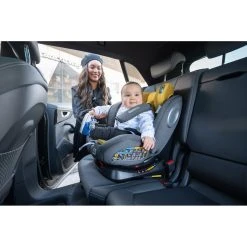 Lorelli Lyra Grey 0-36 Kg Isofix 360º Autostoel 1007145-2342 12 Lorelli Lyra Grey 0-36 Kg Isofix 360º Autostoel 1007145-2342 -KinderReisWereldNederland lorelli lyra sfeer 2 2