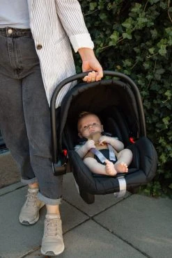 MamaLoes Marly Zwart 3-in-1 Combi Kinderwagen Incl. Autostoel ML050101 -KinderReisWereldNederland mamaloes marly kinderwagen black rose 10