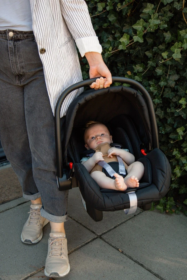 MamaLoes Marly Zwart/Rose 3-in-1 Combi Kinderwagen Incl. Autostoel ML050102 8 MamaLoes Marly Zwart/Rose 3-in-1 Combi Kinderwagen Incl. Autostoel ML050102 - Afbeelding 8