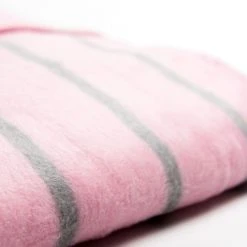 Zaffiro Grijs & Roze Gestreept 100 X 150 Cm Ledikantdeken 15403 8 Zaffiro Grijs & Roze Gestreept 100 X 150 Cm Ledikantdeken 15403 -KinderReisWereldNederland zaffiro roze grijs gestreept 100 x 150 cm ledikantdeken 3